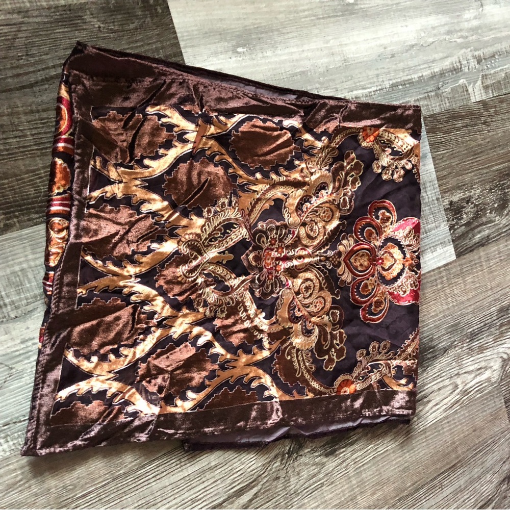 J&X NY velvety silk blend textured scarf one size